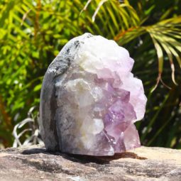 2.75kg Natural Amethyst Lamp [CRY419] | Himalayan Salt Factory