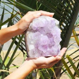 2.75kg Natural Amethyst Lamp [CRY419] | Himalayan Salt Factory