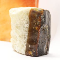 3.45kg Agate Crystal Lamp [CRY604] 3 | Himalayan Salt Factory