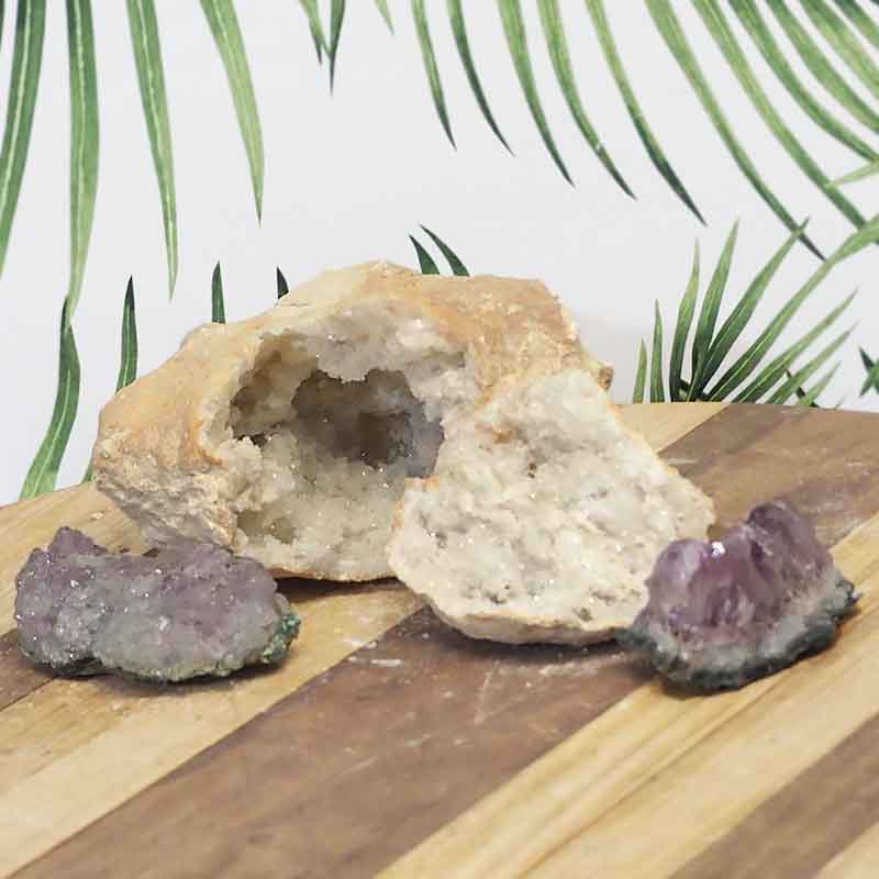 1kg Calcite Geode Set with Amethyst DJ452 4 Calcite Geode Set with Amethyst DJ452 | Himalayan Salt Factory