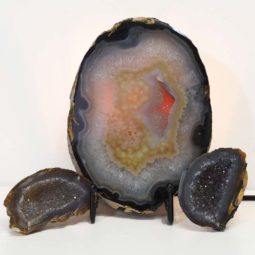 1.3kg Sliced Brazilian Agate Lamp and Mini Agate Crystal Geodes Set J204 6 Sliced Brazilian Agate Lamp and Mini Aagte Crystal Geodes Set J204-1 | Himalayan Salt Factory