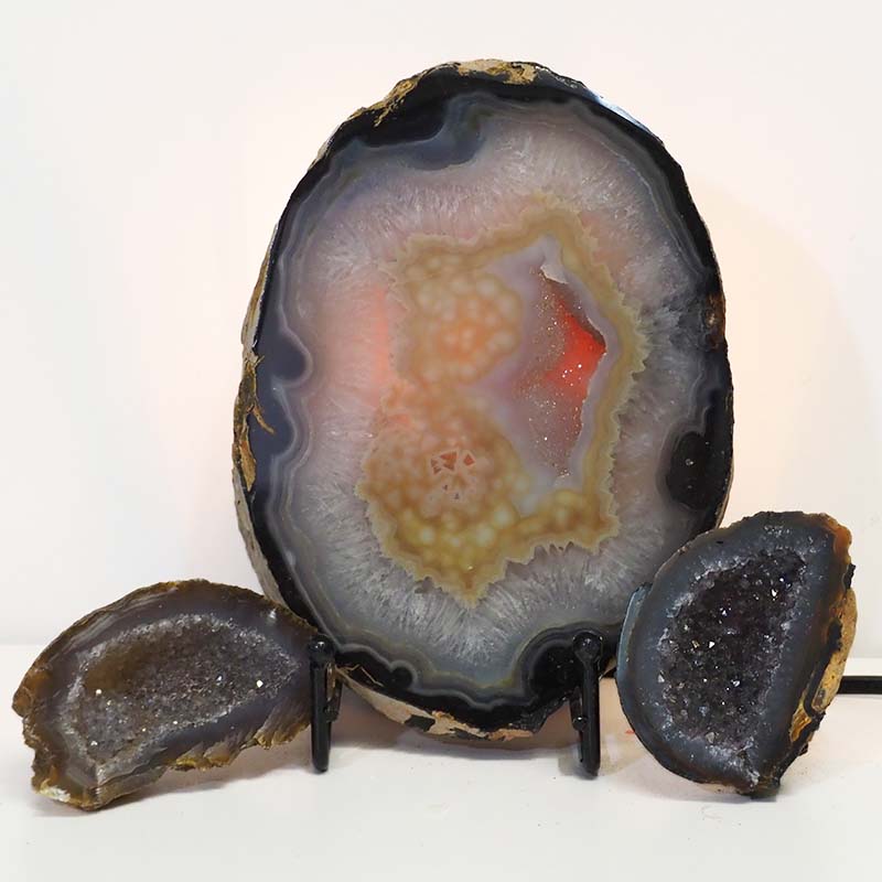 1.3kg Sliced Brazilian Agate Lamp and Mini Agate Crystal Geodes Set J204 4 Sliced Brazilian Agate Lamp and Mini Aagte Crystal Geodes Set J204-1 | Himalayan Salt Factory