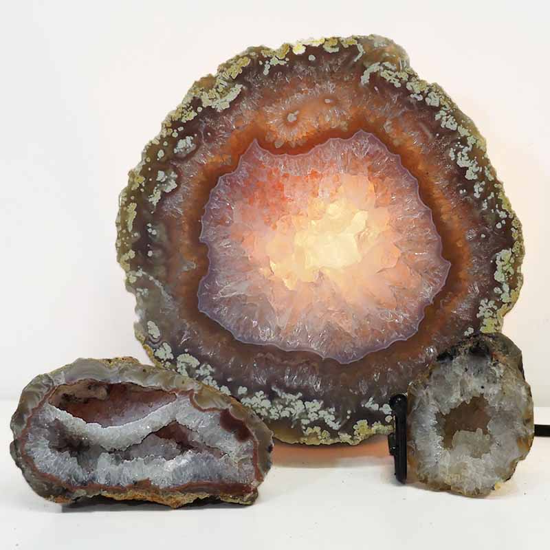1.15kg Sliced Brazilian Agate Lamp and Mini Agate Crystal Geodes Set J208 4 Sliced Brazilian Agate Lamp and Mini Aagte Crystal Geodes Set J208-1 | Himalayan Salt Factory