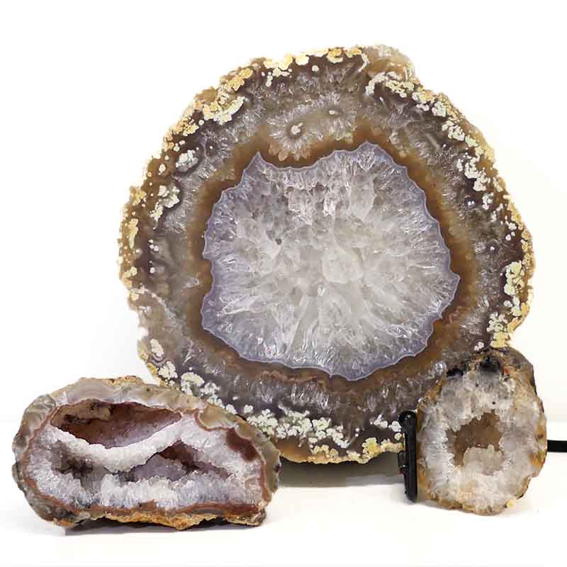 1.15kg Sliced Brazilian Agate Lamp and Mini Agate Crystal Geodes Set J208 3 Sliced Brazilian Agate Lamp and Mini Aagte Crystal Geodes Set J208 | Himalayan Salt Factory