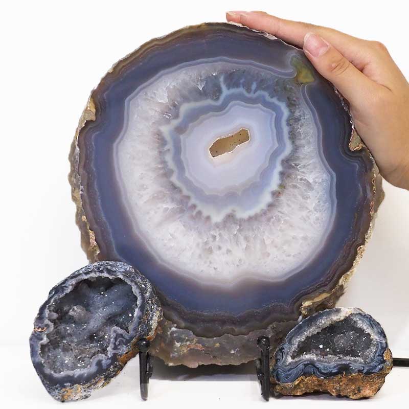 1.4kg Sliced Brazilian Agate Lamp and Mini Agate Crystal Geodes Set J212 5 Sliced Brazilian Agate Lamp and Mini Aagte Crystal Geodes Set J212-2 | Himalayan Salt Factory