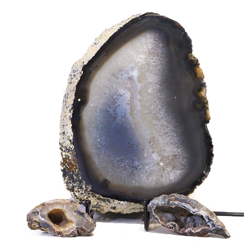 1.99kg Sliced Brazilian Agate Lamp and Mini Agate Crystal Geodes Set J220 3 Sliced Brazilian Agate Lamp and Mini Aagte Crystal Geodes Set J220 | Himalayan Salt Factory
