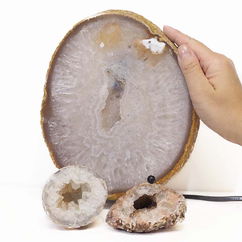 1.2kg Sliced Brazilian Crystal Agate Lamp Set 3 Pieces S423 5 Sliced Brazilian Crystal Agate Lamp Set 3 Pieces S423-1 | Himalayan Salt Factory