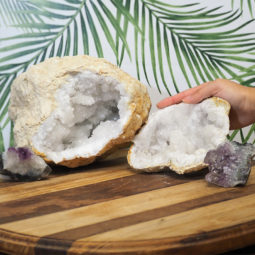 7.3Kg Calcite Geode Set with Amethyst J694 5 Calcite Geode Set with Amethyst J694 | Himalayan Salt Factory