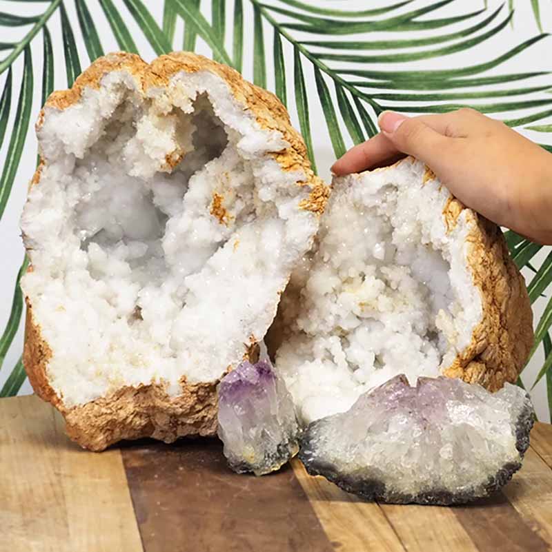 6Kg Calcite Geode Set with Amethyst J696 4 Calcite Geode Set with Amethyst J696 | Himalayan Salt Factory