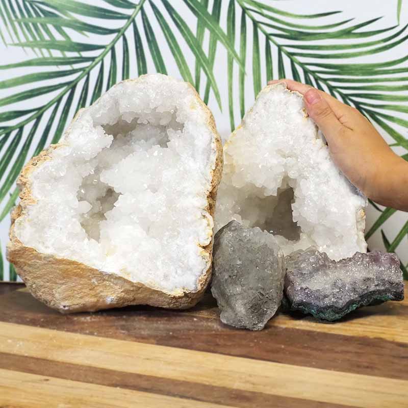 7.55kg Calcite Geode Set with Amethyst J709 4 Calcite Geode Set with Amethyst J709 | Himalayan Salt Factory