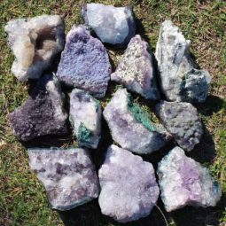 10kg Amethyst Rough Crystal with Terminated Point - S676 6 10kg Amethyst Rough Crystal with Terminated Point - S676 | Himalayan Salt Factory