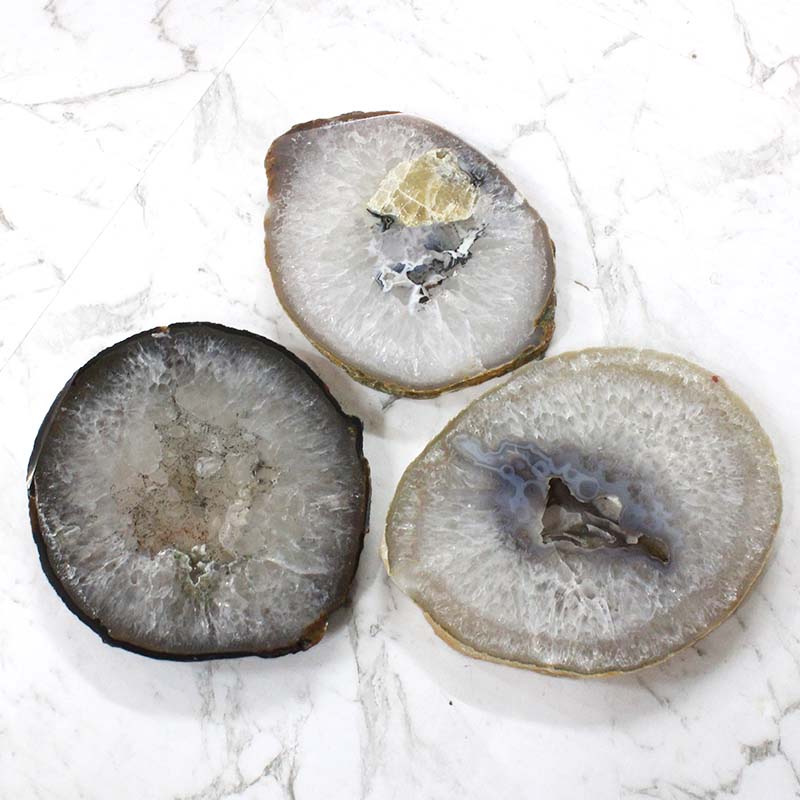 2.35kg Sliced Thick Agate Crystal Plate 3 Piece Set J1309 3 Sliced Thick Agate Crystal Plate 3 Piece Set J1309-1 | Himalayan Salt Factory