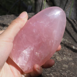 Rose Quartz Polished Altar Stone DJ1481 | Himalayan Salt Factoryy