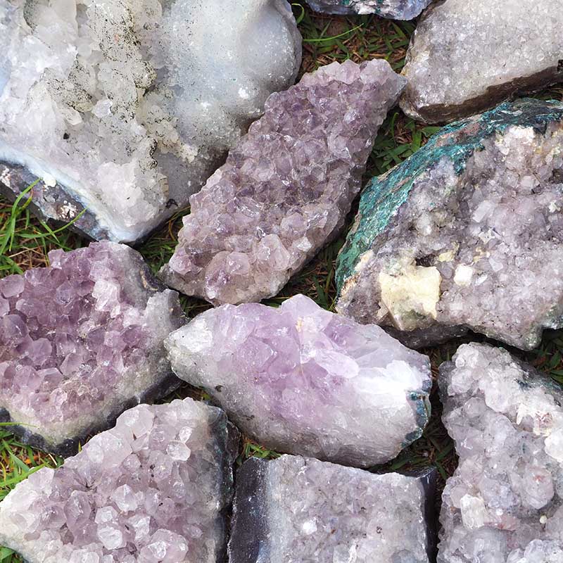 10kg Amethyst Rough Crystal with Terminated Point – J1526 3 10kg Amethyst Rough Crystal with Terminated Point – J1526 | Himalayan Salt Factory