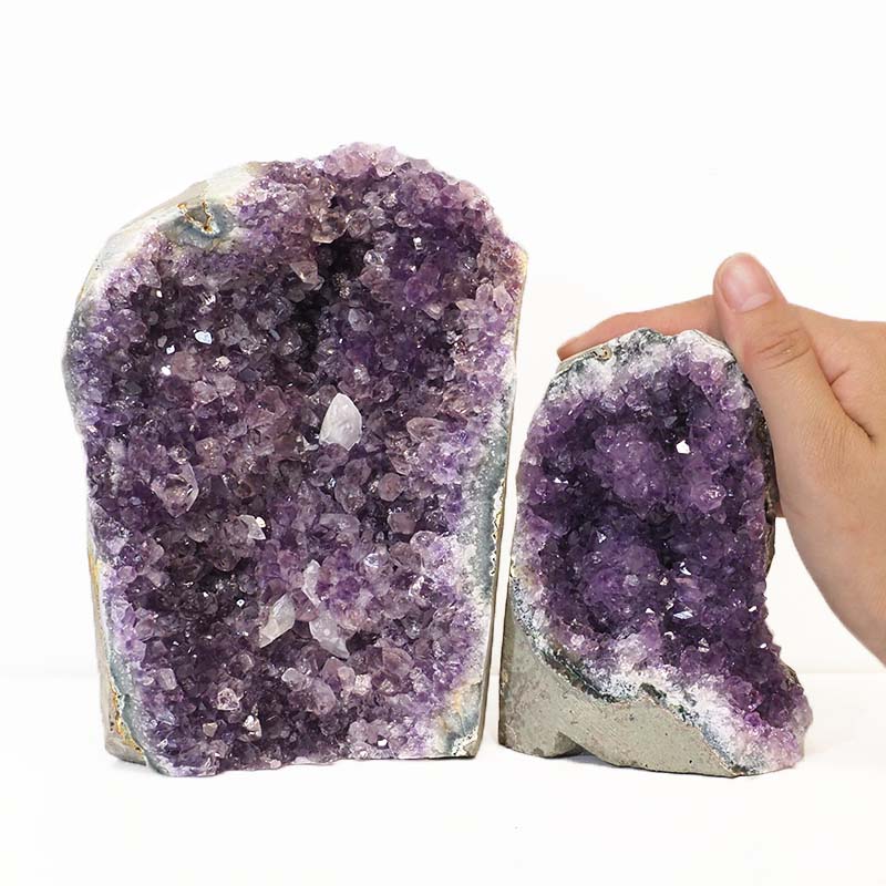 2.48kg Amethyst Crystal Geode Specimen Set 2 Pieces J1567 4 Amethyst Crystal Geode Specimen Set 2 Pieces J1567 | Himalayan Salt Factory