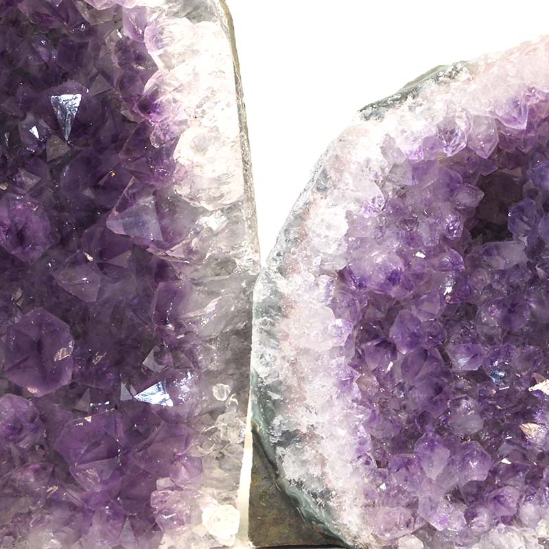 2.09kg Amethyst Crystal Geode Specimen Set 2 Pieces J1578 5 Amethyst Crystal Geode Specimen Set 2 Pieces J1578 | Himalayan Salt Factory