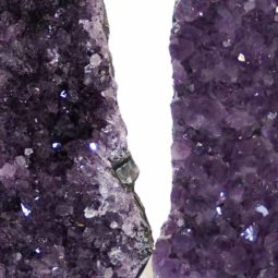 1.72kg Amethyst Crystal Geode Specimen Set 3 Pieces P250 7 Amethyst Crystal Geode Specimen Set 3 Pieces P250 | Himalayan Salt Factory