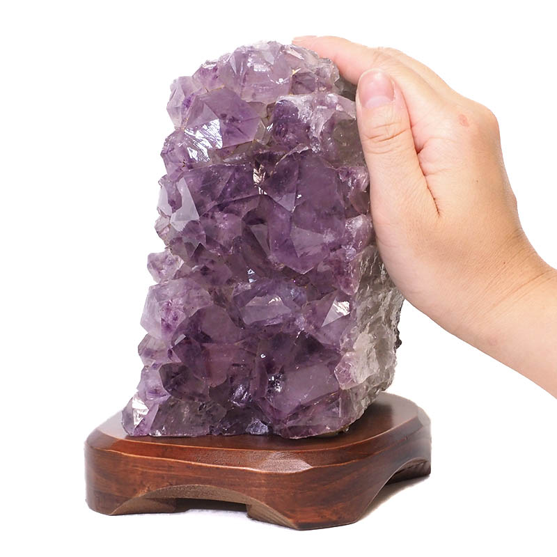 1.79kg Natural Amethyst Crystal Lamp with Timber Base DS667 5 Natural Amethyst Crystal Lamp with Timber Base DS667 | Himalayan Salt Factory