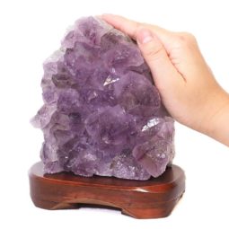 1.83kg Natural Amethyst Crystal Lamp with Timber Base DS674 7 Natural Amethyst Crystal Lamp with Timber Base DS674 | Himalayan Salt Factory
