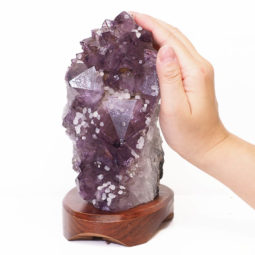 1.81kg Natural Amethyst Crystal Lamp with Timber Base DS694 7 Natural Amethyst Crystal Lamp with Timber Base DS694-1 | Himalayan Salt Factory
