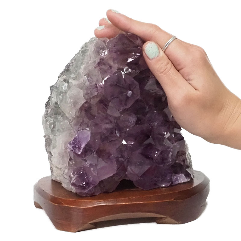 2.22kg Natural Amethyst Crystal Lamp with Timber Base DN260 5 Natural Amethyst Crystal Lamp with Timber Base DN260 | Himalayan Salt Factory