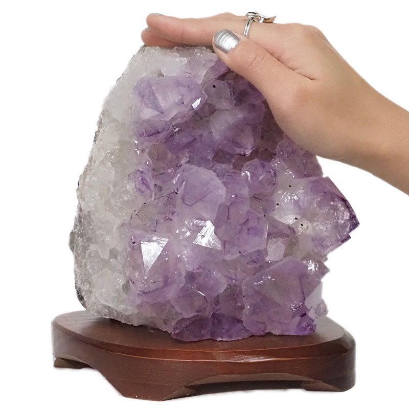 2.74kg Natural Amethyst Crystal Lamp with Timber Base DN262 5 Natural Amethyst Crystal Lamp with Timber Base DN262 | Himalayan Salt Factory