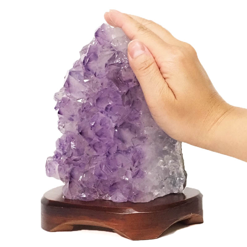 1.42kg Natural Amethyst Crystal Lamp with Timber Base DS854 5 Natural Amethyst Crystal Lamp with Timber Base DS854 | Himalayan Salt Factory