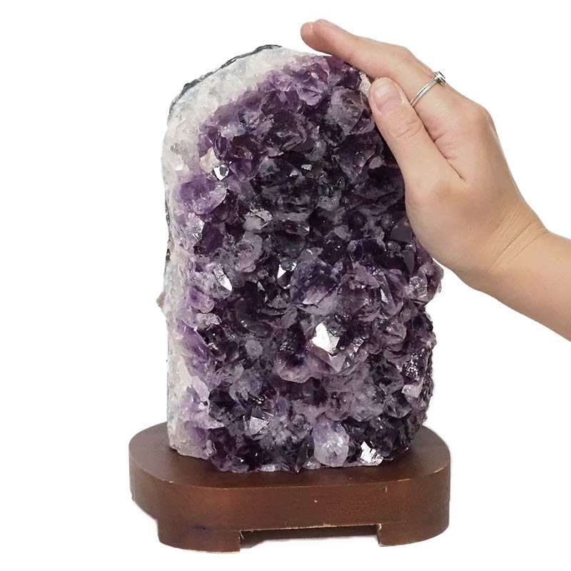 4.02kg Natural Amethyst Crystal Lamp with Timber Base DN309 5 Natural Amethyst Crystal Lamp with Timber Base DN309 | Himalayan Salt Factory