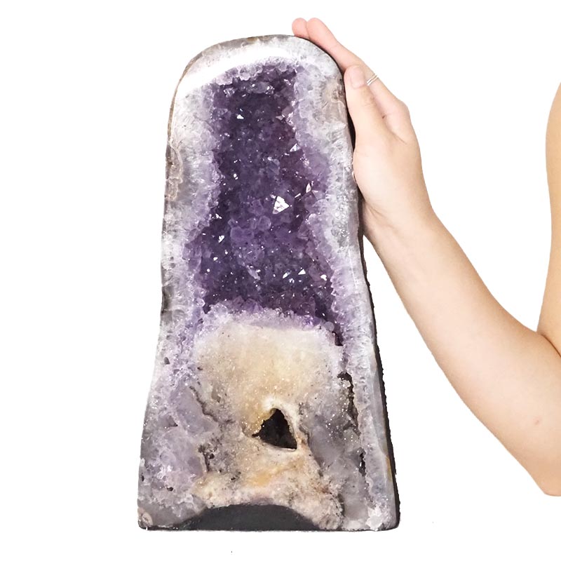 7.43kg Amethyst Cathedral Geode - A Grade DS954 4 Amethyst Cathedral Geode - A Grade DS954 | Himalayan Salt Factory