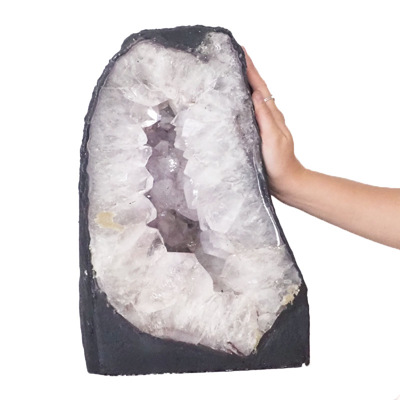 24.30kg Amethyst Cathedral Geode DS1056 4 Amethyst Cathedral Geode DS1056 / Himalayan salt factory