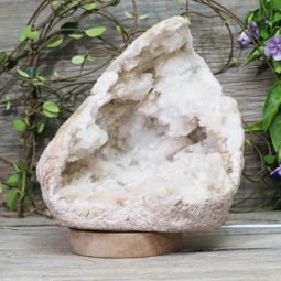 Natural Calcite Geode Lamp with Large LED Light Base DS1041 | Himalayan Salt Factory