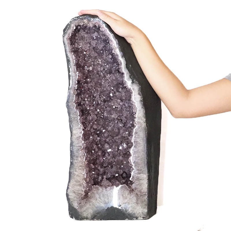 29.0kg Amethyst Cathedral Geode DS1103 4 Amethyst Cathedral Geode DS1103 | Himalayan Salt Factory