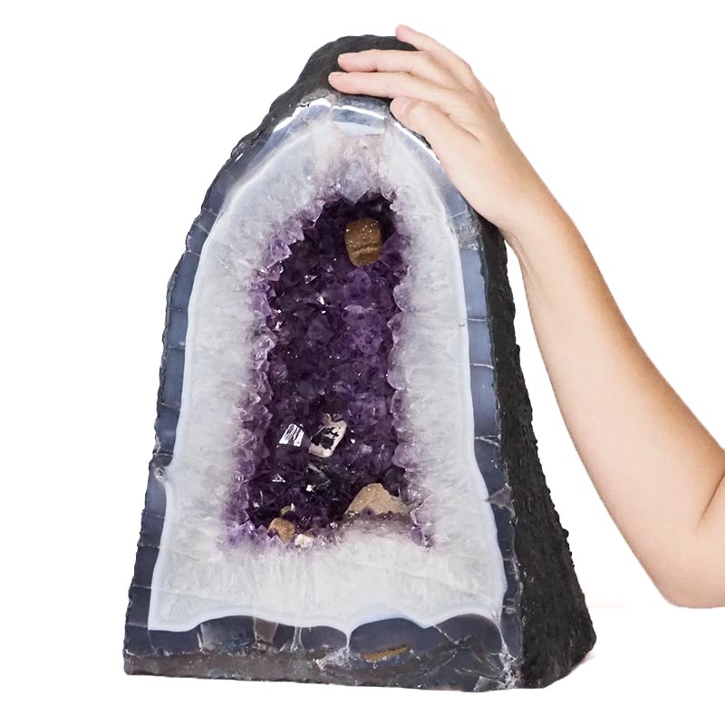 25.0kg Amethyst Cathedral Geode – A Grade DS1096 4 Amethyst Cathedral Geode – A Grade DS1096 | Himalayan Salt Factory