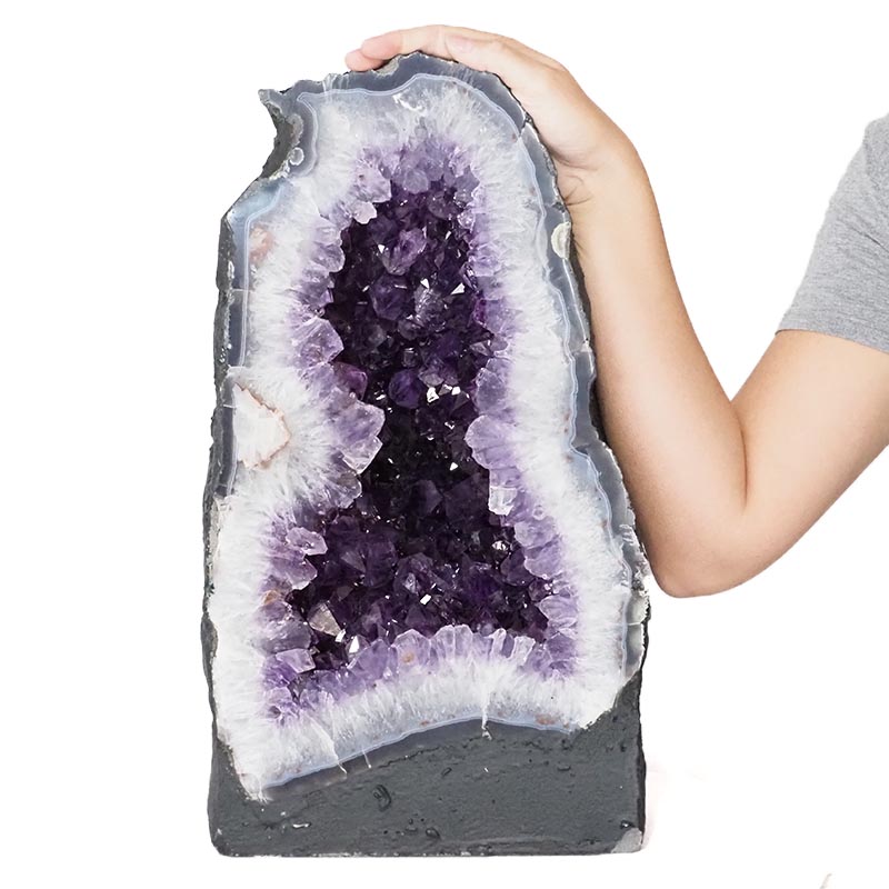 31.65kg Amethyst Cathedral Geode – A Grade DS1100 4 Amethyst Cathedral Geode – A Grade DS1100 | Himalayan Salt Factory