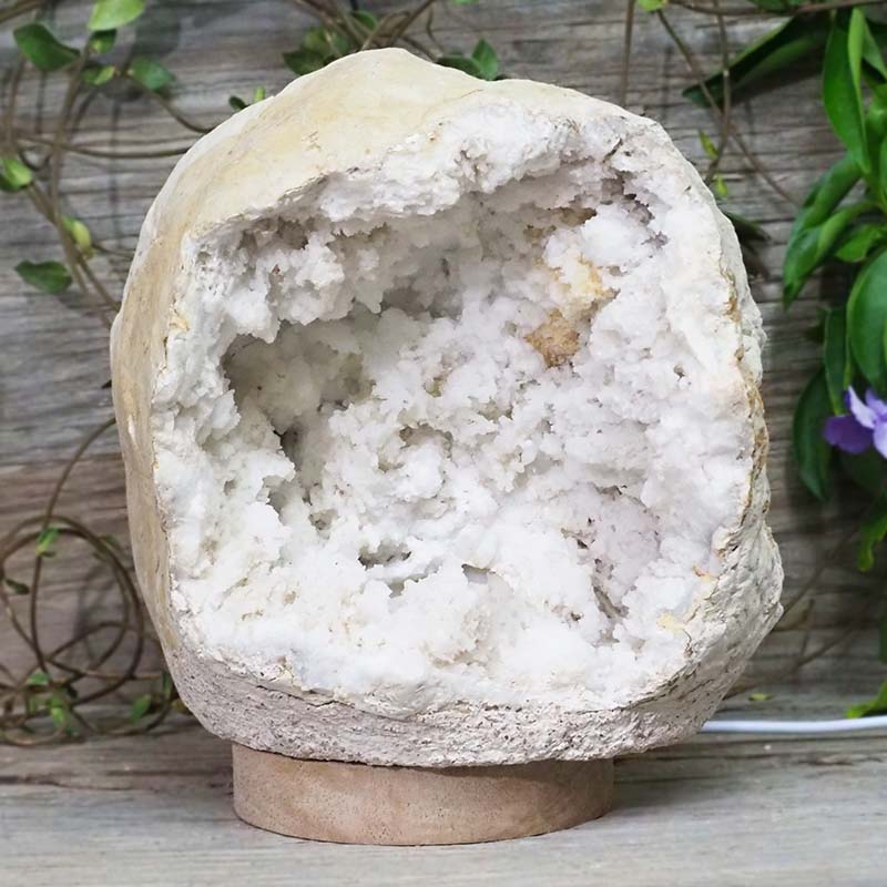 3.846kg Natural Calcite Geode Lamp with Large LED Light Base DS1082 4 Natural Calcite Geode Lamp with Large LED Light Base DS1082 | Himalayan Salt Factory