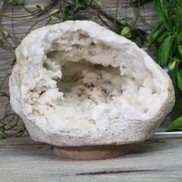 2.965kg Natural Calcite Geode Lamp with Large LED Light Base DS1083 8 Natural Calcite Geode Lamp with Large LED Light Base DS1083 | Himalayan Salt Factory