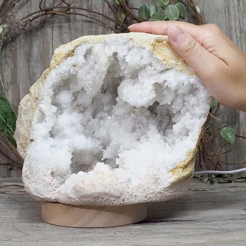 2.94kg Natural Calcite Geode Lamp with Large LED Light Base DS1124 5 Natural Calcite Geode Lamp with Large LED Light Base DS1124 | Himalayan Salt Factory