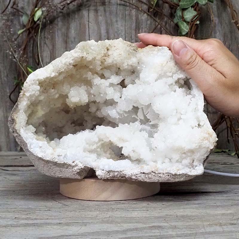 3.12kg Natural Calcite Geode Lamp with Large LED Light Base DS1125 5 Natural Calcite Geode Lamp with Large LED Light Base DS1125 | Himalayan Salt Factory