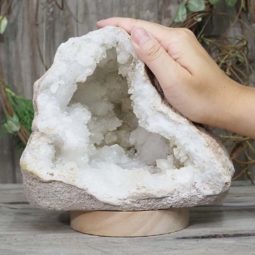 2.65kg Natural Calcite Geode Lamp with Large LED Light Base DS1159 8 Natural Calcite Geode Lamp with Large LED Light Base DS1159 | Himalayan Salt Factory