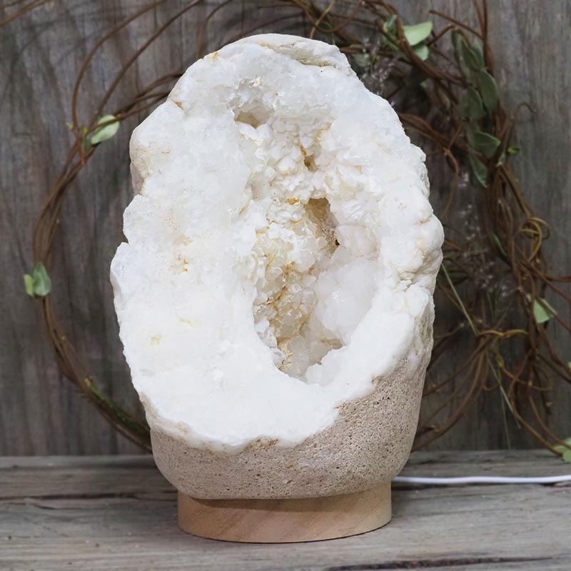 4.63kg Natural Calcite Geode Lamp with Large LED Light Base DS1261 4 Natural Calcite Geode Lamp with Large LED Light Base DS1261 | Himalayan Salt Factory