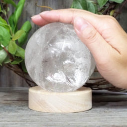 0.66kg Clear Quartz Polished Sphere with LED Light Small Display Base DS1309 17 0.66kg Clear Quartz Polished Sphere with LED Light Small Display Base DS1309