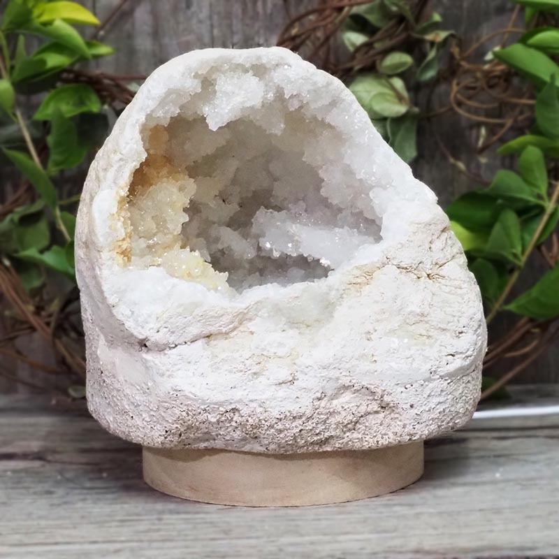 1.87kg Natural Calcite Geode Lamp with Large LED Light Base DS1329 3 1.87kg Natural Calcite Geode Lamp with Large LED Light Base DS1329 | Himalayan Salt Factory