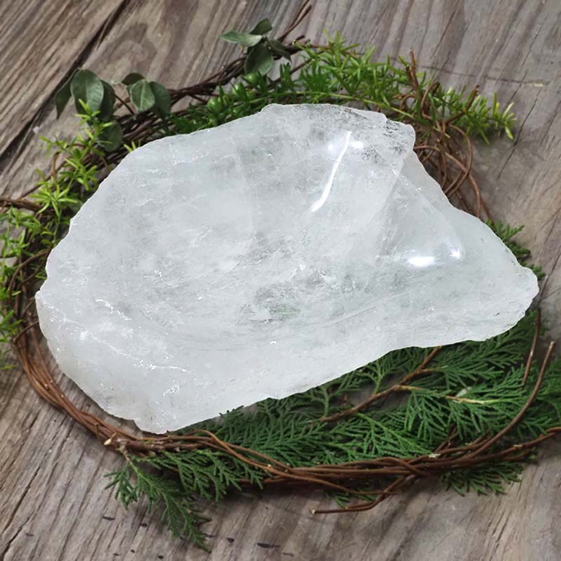 2.93kg Clear Quartz Polished Large Bowl DS1410 3 Clear Quartz Large Bowl DS1410 | Himalayan Salt Factory