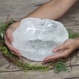 2.62kg Clear Quartz Polished Large Bowl DS1416 6 Clear Quartz Large Bowl DS1416 | Himalayan Salt Factory