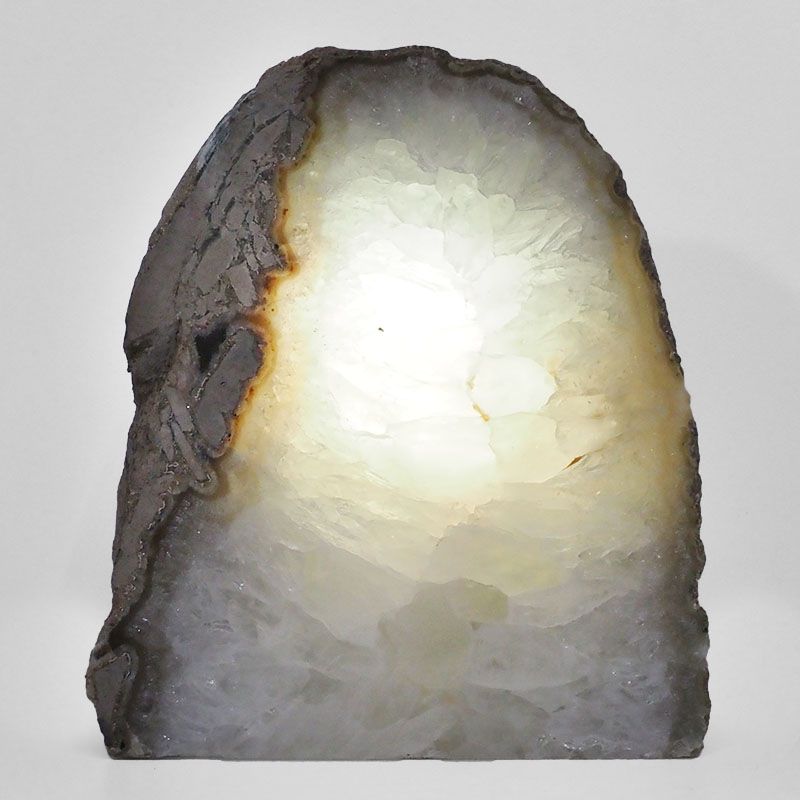 3.11kg Natural Agate Crystal Lamp with LED Bulb N1273 4 Natural Agate Crystal Lamp with LED Bulb N1273 | Himalayan Salt Factory