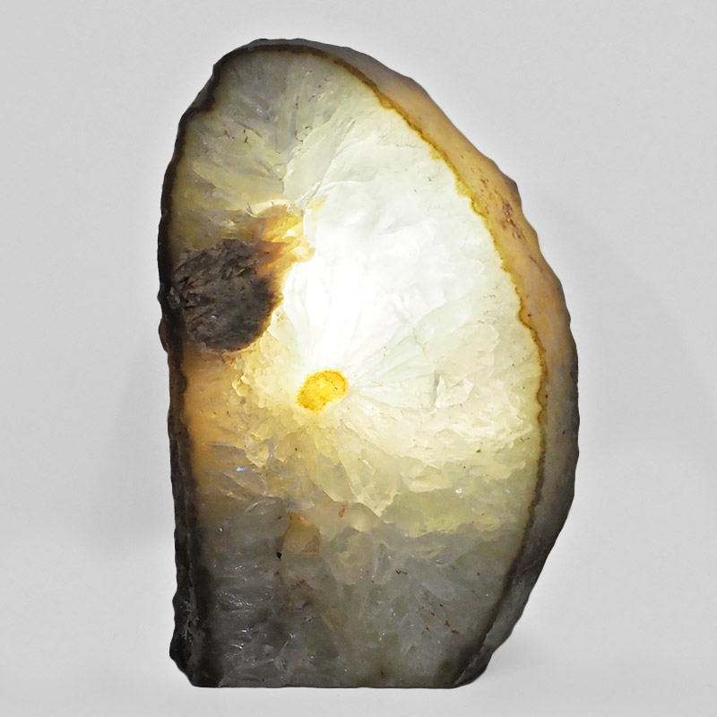 2.47kg Natural Agate Crystal Lamp with LED Bulb N1289 4 Natural Agate Crystal Lamp with LED Bulb N1289 | Himalayan Salt Factory