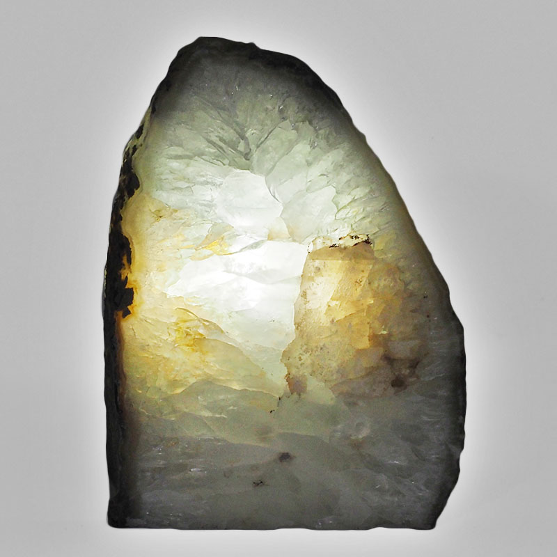 2.72kg Natural Agate Crystal Lamp with LED Bulb N1307 4 Natural Agate Crystal Lamp with LED Bulb N1307 | Himalayan Salt Factory
