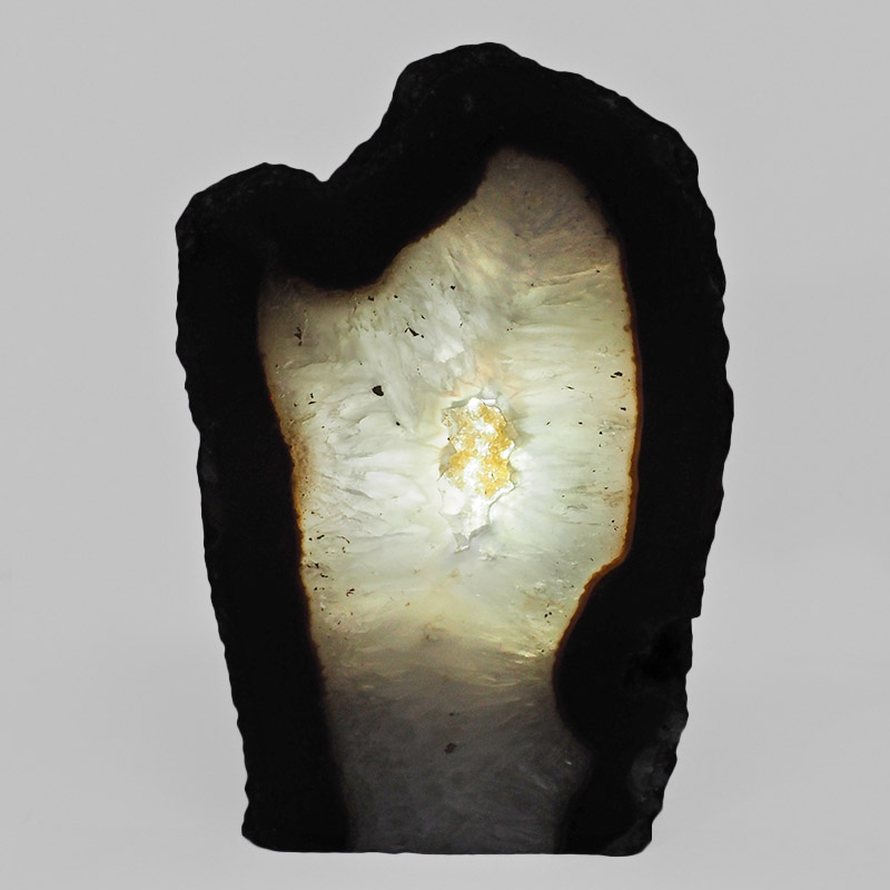 3.83kg Natural Agate Crystal Lamp with LED Bulb N1311 4 Natural Agate Crystal Lamp with LED Bulb N1311 | Himalayan Salt Factory