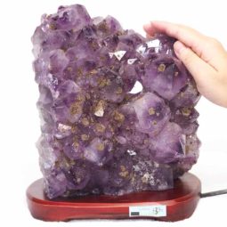 7.15kg Natural Amethyst Crystal Lamp - Timber Base DS278 11 7.15kg Natural Amethyst Crystal Lamp - Timber Base DS278 10