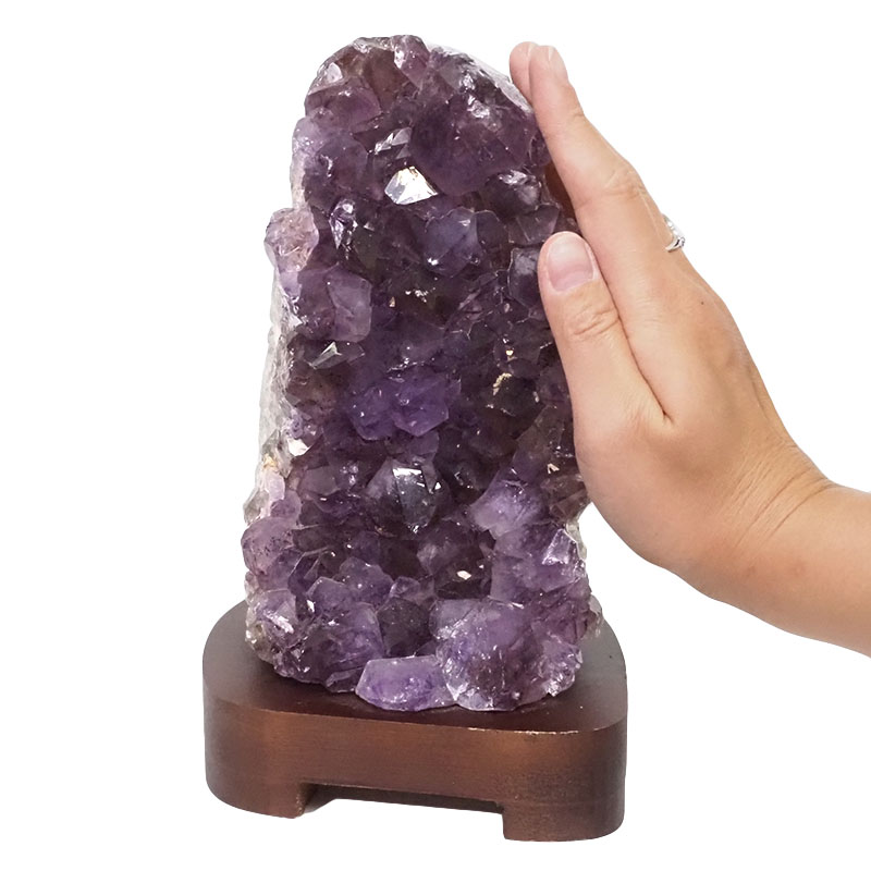 2.76kg Natural Amethyst Crystal Lamp with Timber Base DN806 5 Natural Amethyst Crystal Lamp with Timber Base DN806 | Himalayan Salt Factory